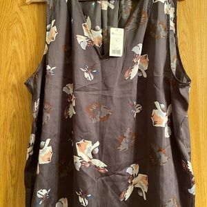 NWT Banana Republic Sleeveless Top Size XL